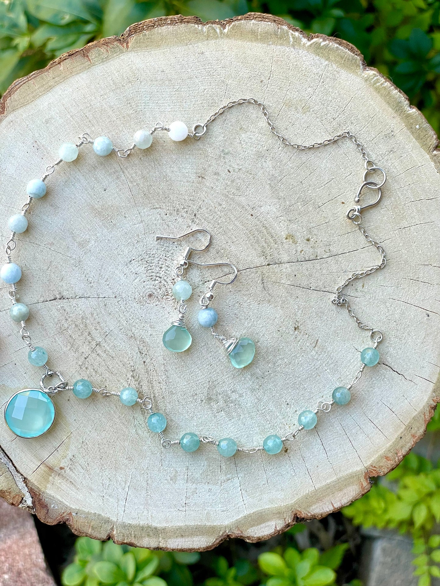 Chalcedony and Faceted Ombre Agate Bead Necklace